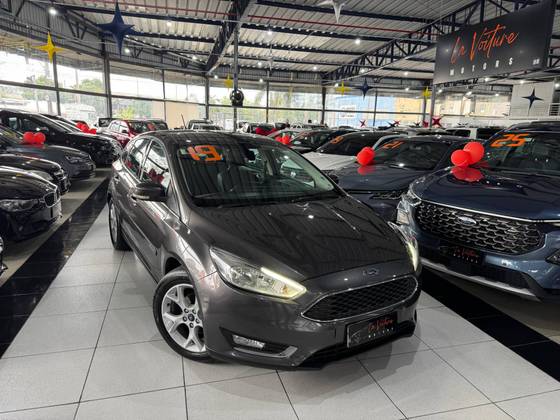 FORD FOCUS 2.0 SE 16V FLEX 4P POWERSHIFT FORD FOCUS 2.0 SE 16V FLEX 4P POWERSHIFT